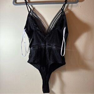 Lulu’s Lingerie Body Suit Size Small Black Lace Halter Sexy Teddy brand new